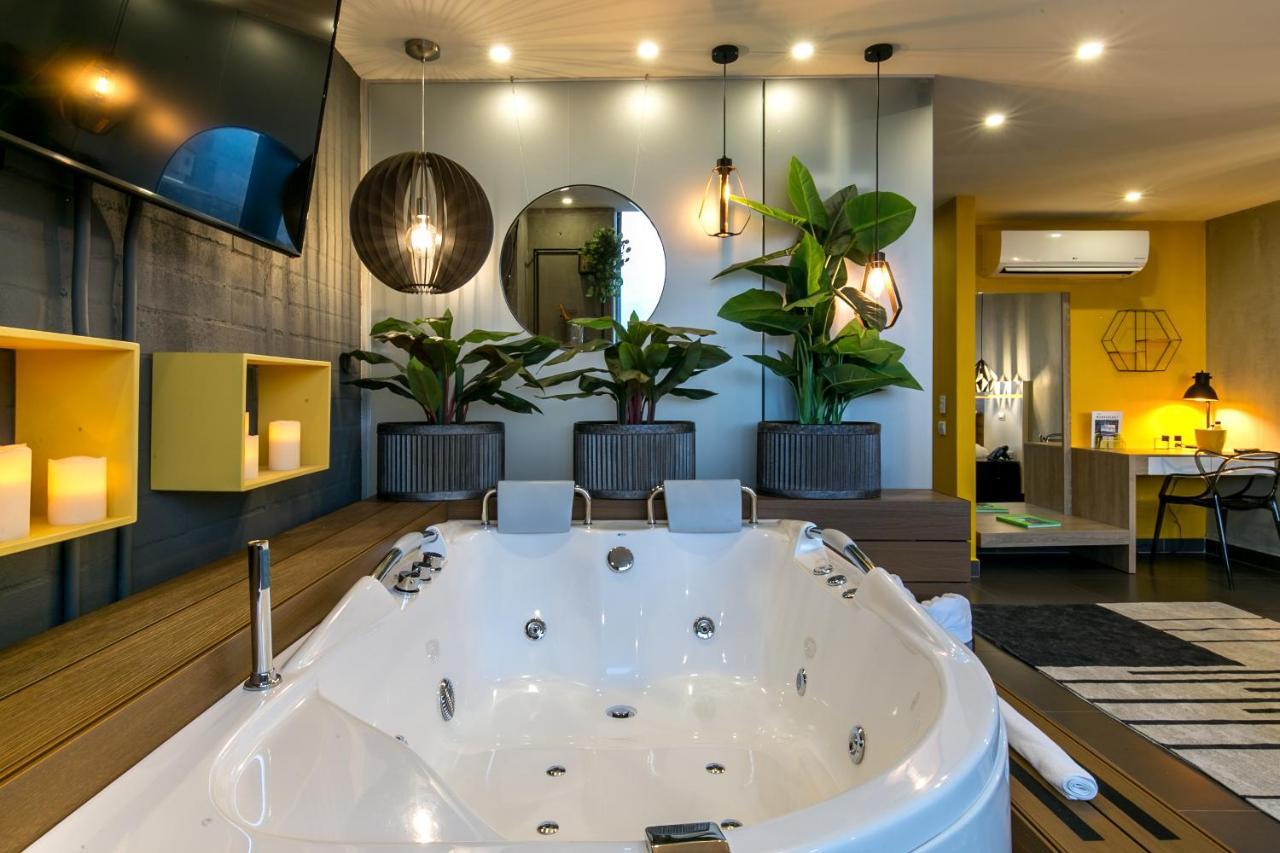 Epic Boutique Hotel Меделин Екстериор снимка