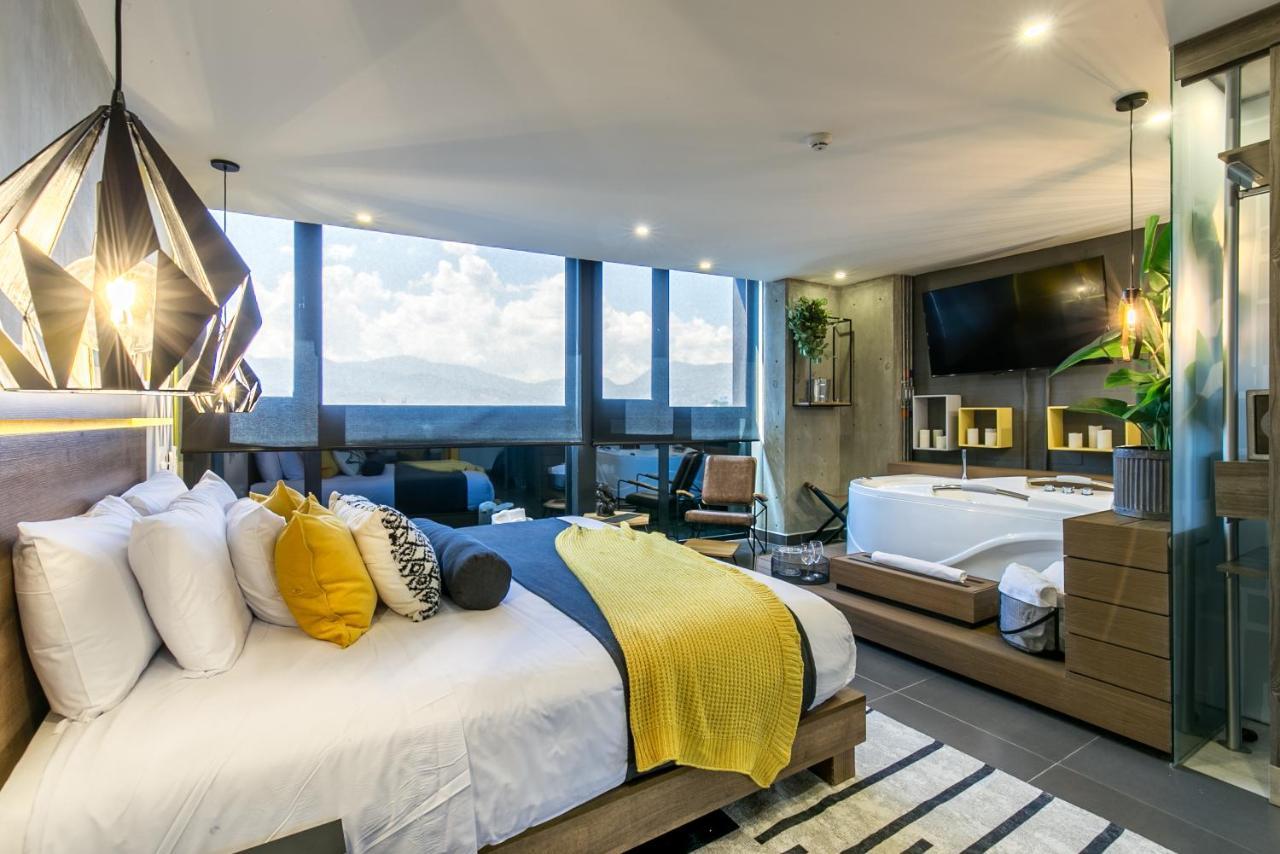 Epic Boutique Hotel Меделин Екстериор снимка