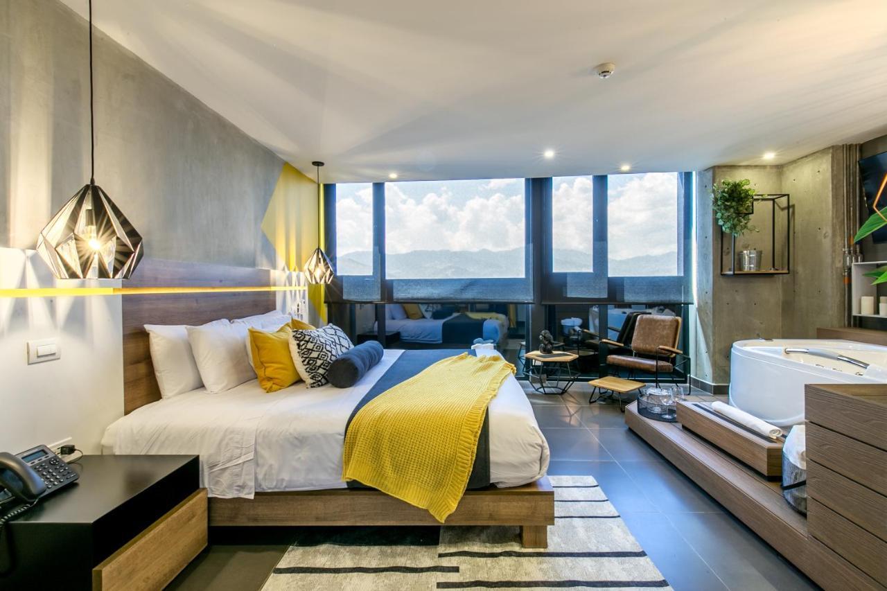 Epic Boutique Hotel Меделин Екстериор снимка